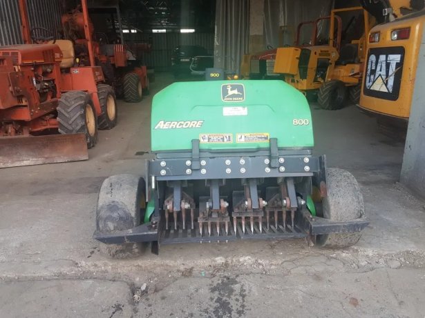 Аератор john deere aercore 800 для газона - фото 1