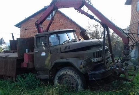 Лісовоз на базі ЗИЛ 131 з гідроманіпулятором - фото 1